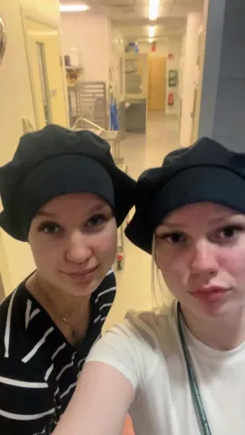 jada ja alina kesäkoululaiset